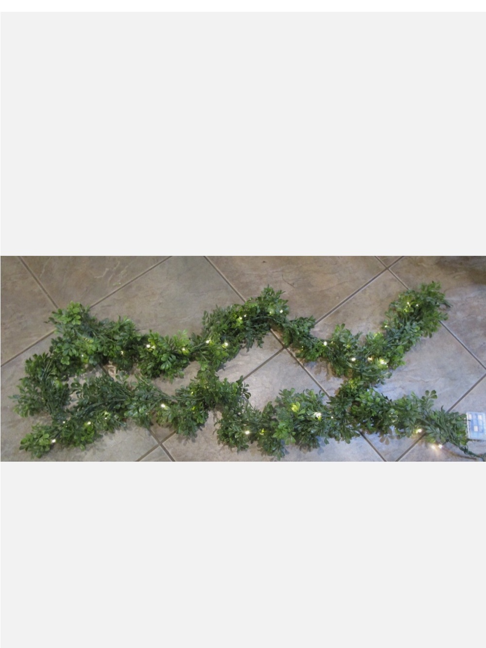 Pottery Barn Pre-Lit Boxwood Garland 10ft